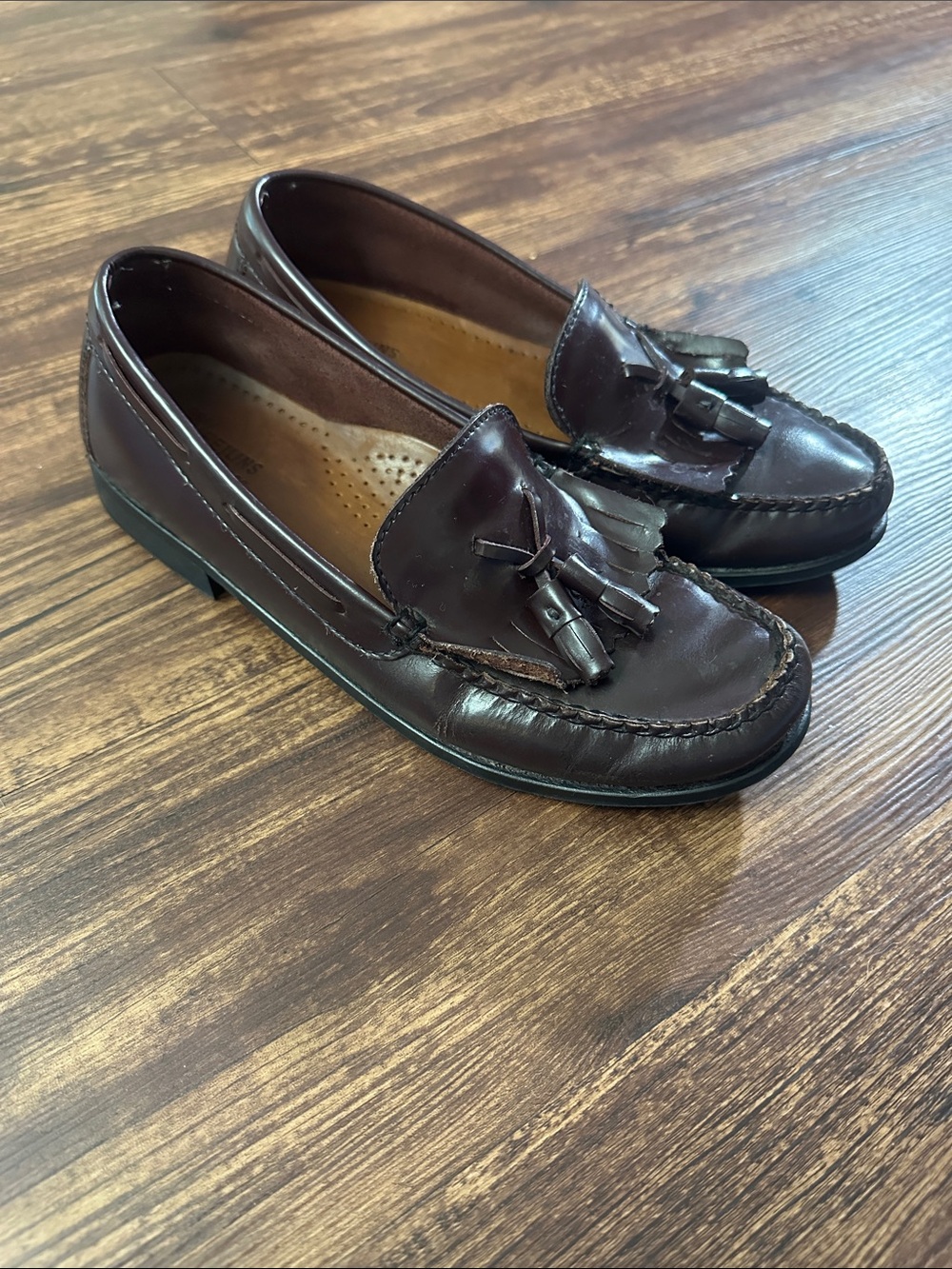 Weejuns Bass 7.5 Marietta II full leather loafer Neolite Goodyear Sole Oxblood